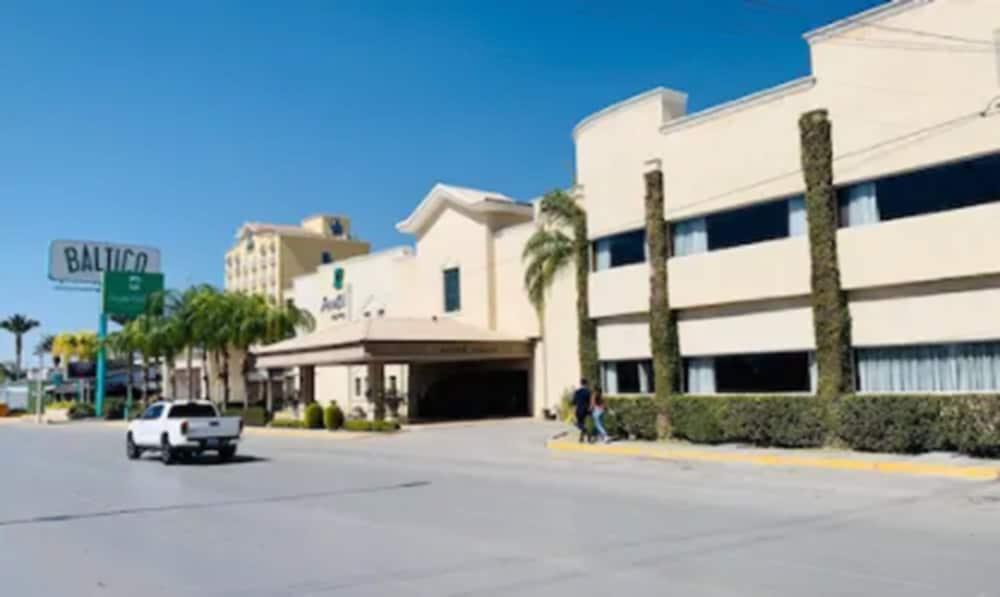 Fresno Galerias Ξενοδοχείο Torreón Εξωτερικό φωτογραφία